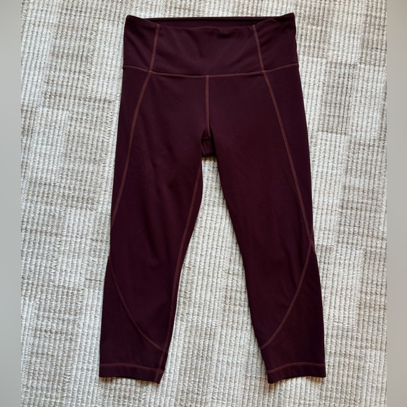Athleta Pants - Athleta Burgundy Capri Leggings | Women’s Medium | High-Rise Athletic Yoga Pants